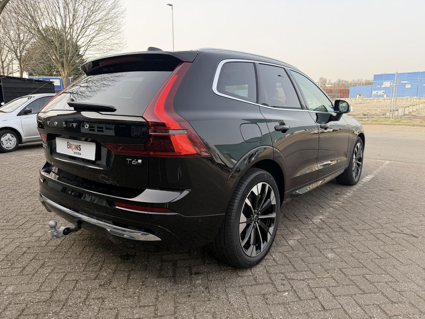 Volvo XC60 2.0 T6 Plug-in hybrid AWD Ultra Bright Luchtvering l Trekhaak l 360