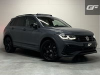 Volkswagen Tiguan - 1.4 TSI eHybrid Black Style R-Line Pano Sfeer HUD Trekh.