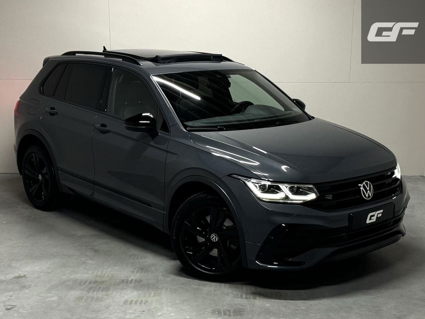 Volkswagen Tiguan 1.4 TSI eHybrid Black Style R-Line Pano Sfeer HUD Trekh.