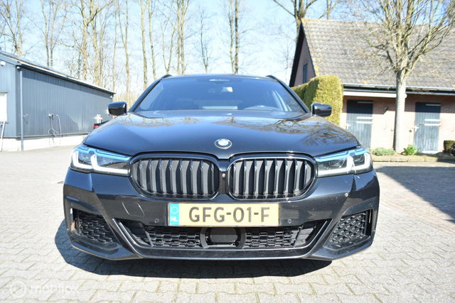 BMW 5 Serie - Touring 530d M Sport Edition Plus Laser Pano