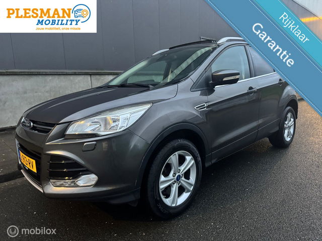 Ford Kuga - 1.5 Titanium 4WD 1850 kg Trekgewicht! Schuifdak!