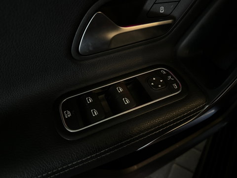 Mercedes-Benz A-Klasse AMG 35 4M Premium+ Pano|Memory|Aero