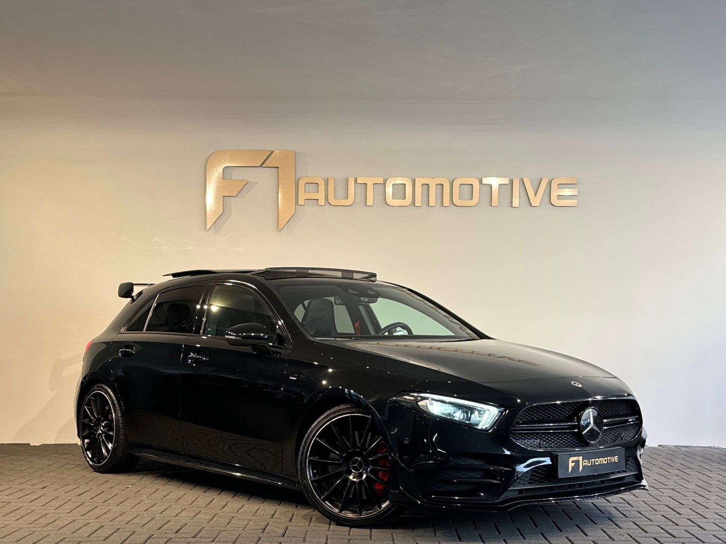 Mercedes-Benz A-Klasse AMG 35 4M Premium+ Pano|Memory|Aero