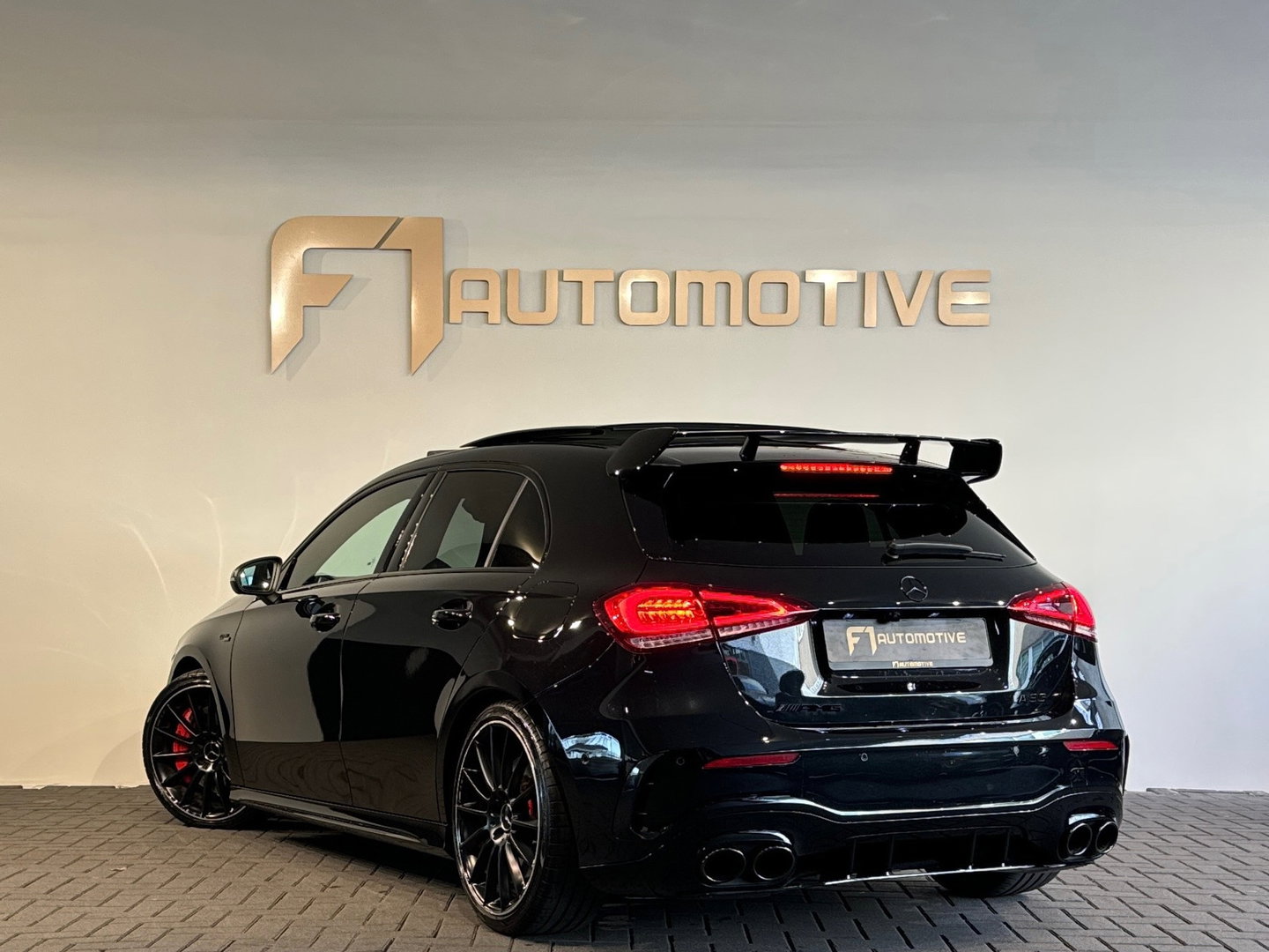 Mercedes-Benz A-Klasse AMG 35 4M Premium+ Pano|Memory|Aero