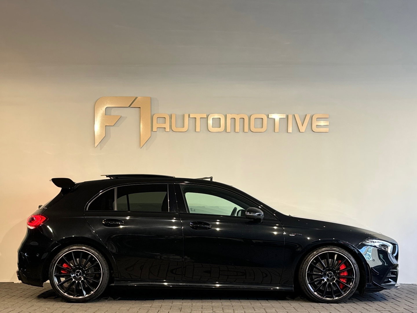 Mercedes-Benz A-Klasse AMG 35 4M Premium+ Pano|Memory|Aero