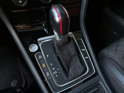 Volkswagen Golf 2.0 TSI GTI TCR Pano|Keyles|Akrapovic|Dynaudio