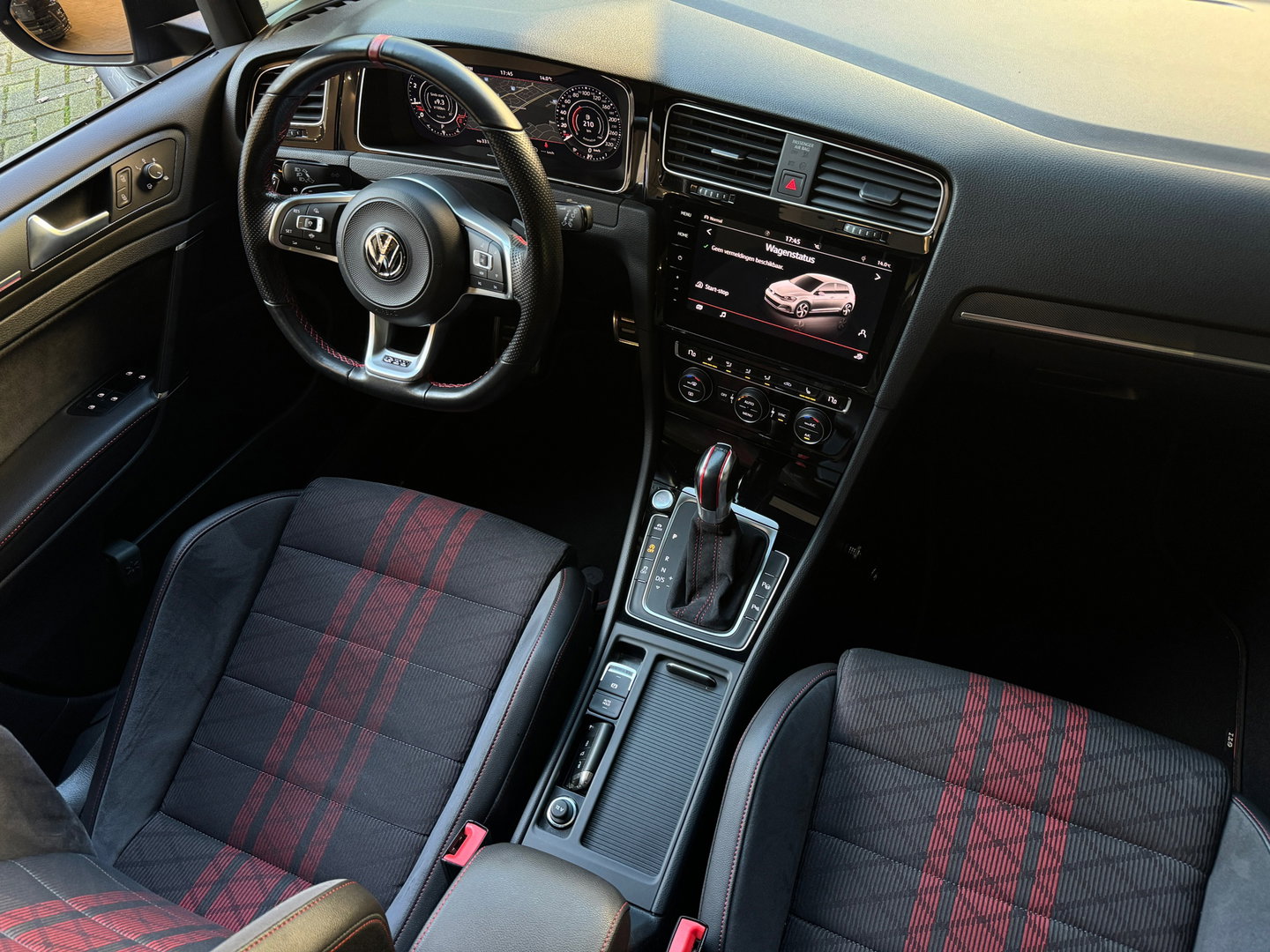 Volkswagen Golf 2.0 TSI GTI TCR Pano|Keyles|Akrapovic|Dynaudio