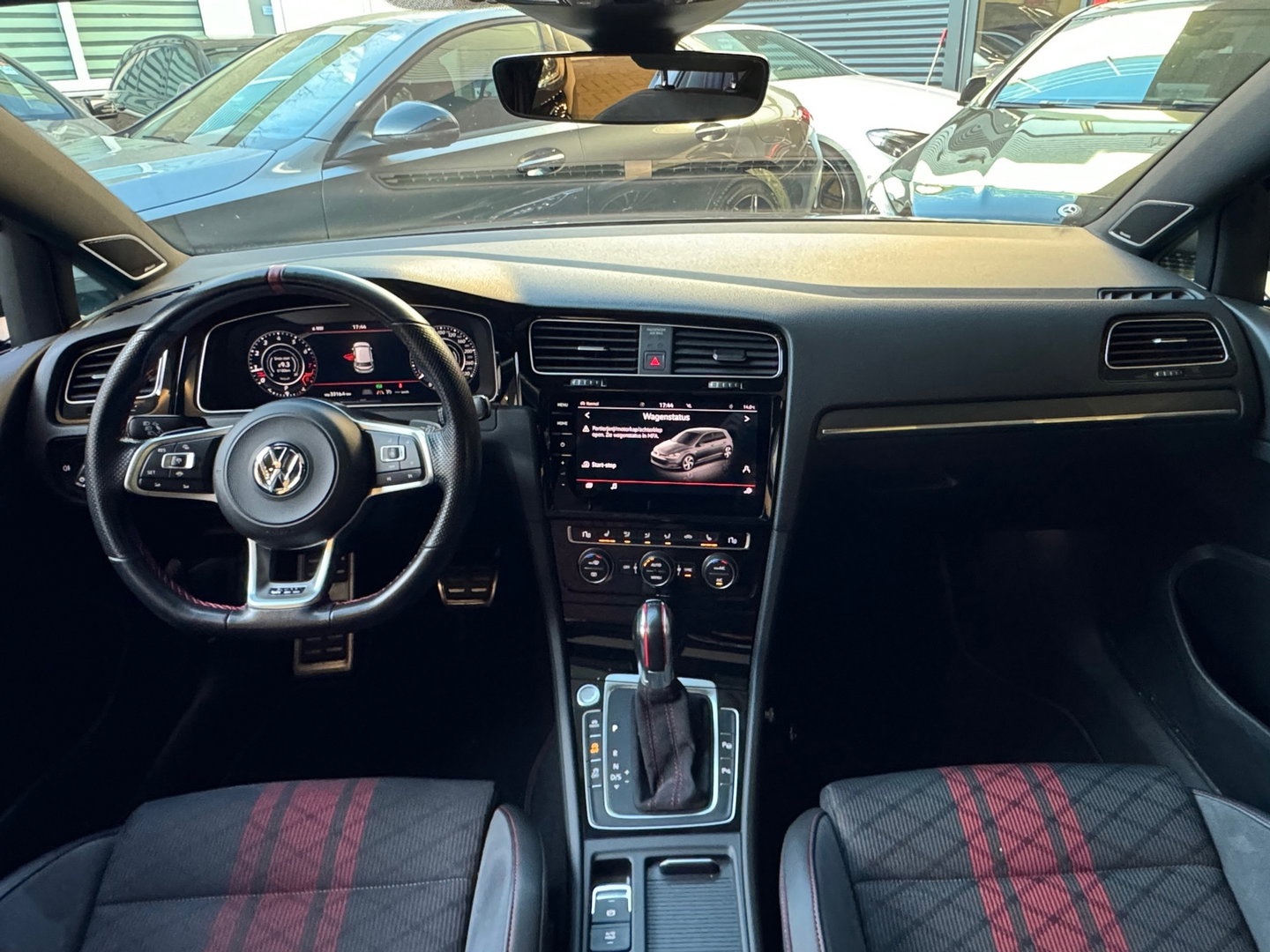 Volkswagen Golf 2.0 TSI GTI TCR Pano|Keyles|Akrapovic|Dynaudio