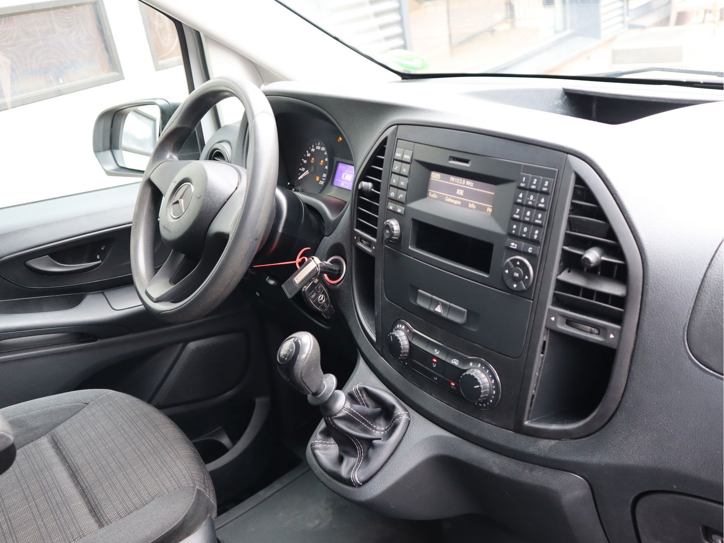 Mercedes-Benz Vito 111 CDI Euro 6 L2 Lang - Airco - A. Deuren - Trekhaak