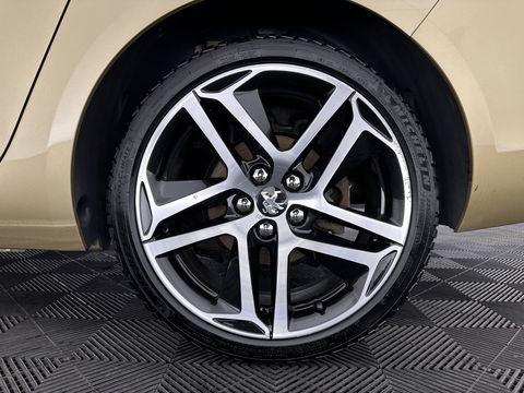 Peugeot 308 SW 1.6 BlueHDI Blue Lease Premium ⚠️ BROKEN TIMING BELT ⚠️ Aut. *PANO | LEATHER | FULL-LED | SPORTSEATS | CAMERA | KEYLESS | NAVI-FULLMAP | ECC | PDC | CRUISE | TOWBAR | 18''ALU*