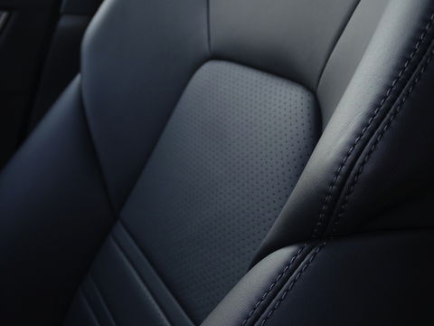 Porsche Cayenne 3.0 E-Hybrid 470PK / Sport Design / Bose / 2024 / ACC