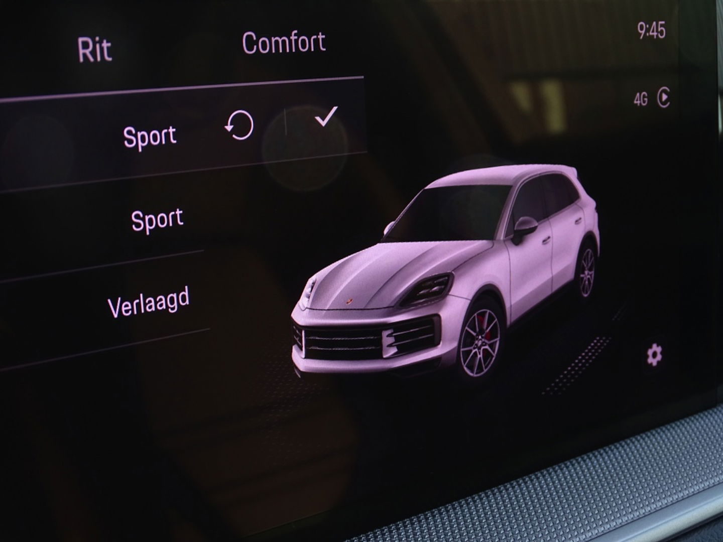 Porsche Cayenne 3.0 E-Hybrid 470PK / Sport Design / Bose / 2024 / ACC