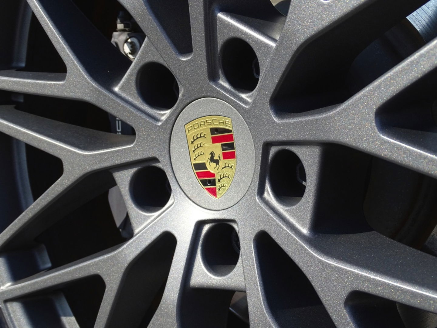 Porsche Cayenne 3.0 E-Hybrid 470PK / Sport Design / Bose / 2024 / ACC