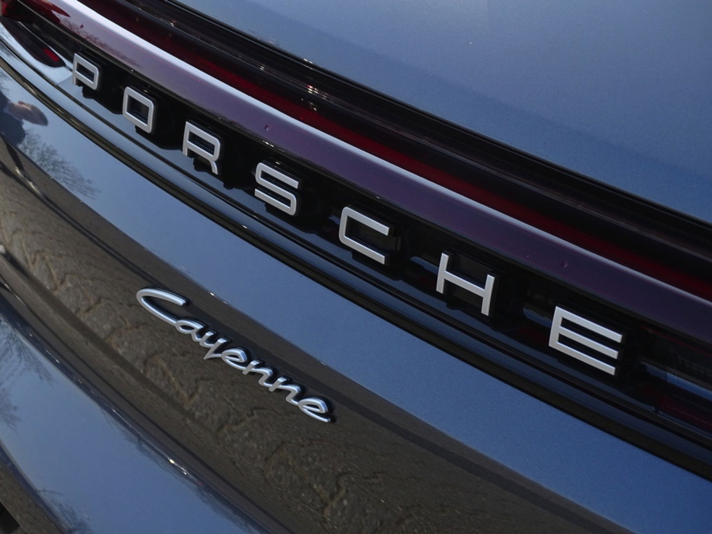 Porsche Cayenne 3.0 E-Hybrid 470PK / Sport Design / Bose / 2024 / ACC