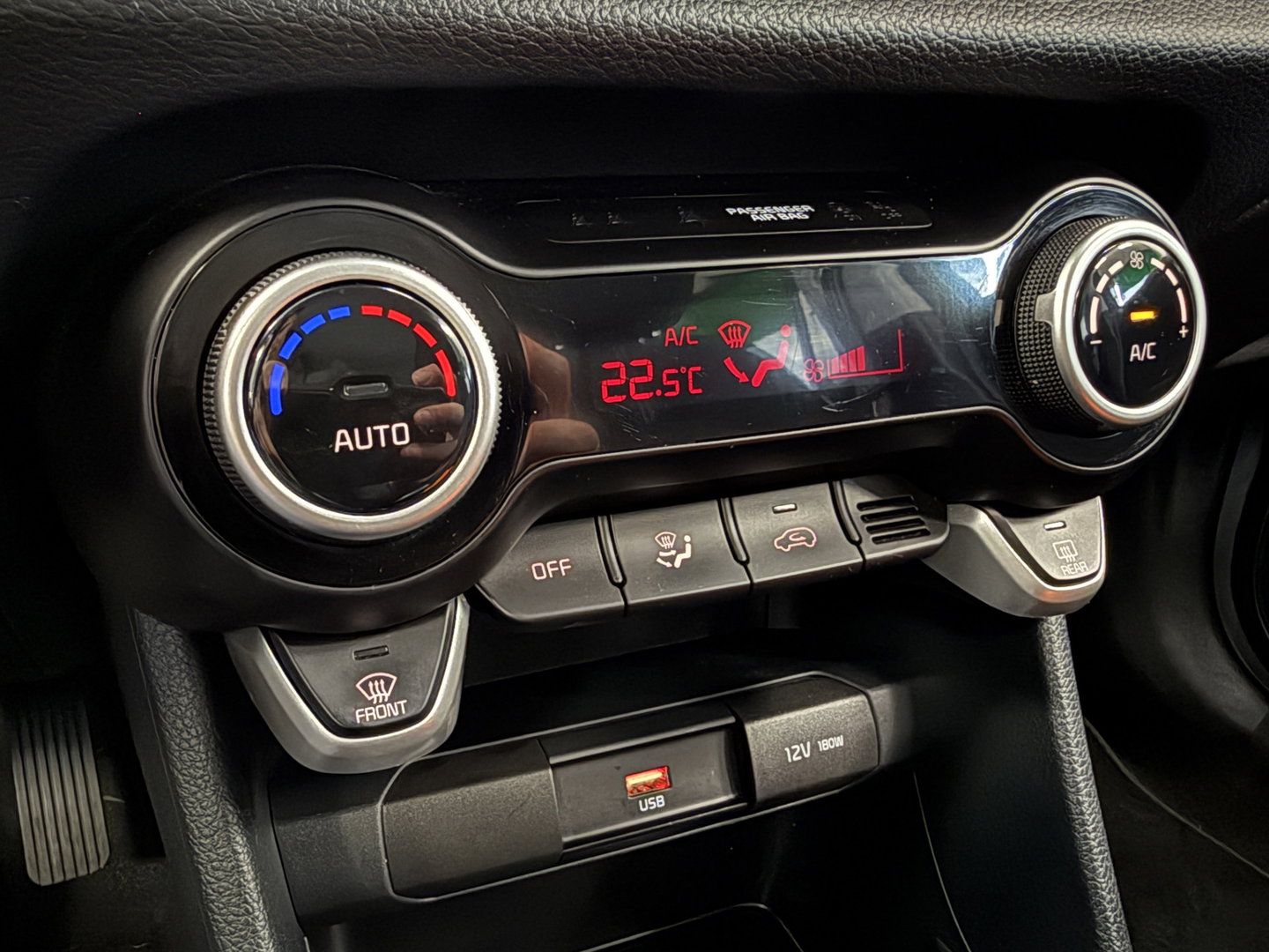 Kia Picanto 1.0 DPi DynamicPlusLine Navigatie Lmv CruiseControl 24 Maanden garantie* (Vraag naar de voorwaarden)