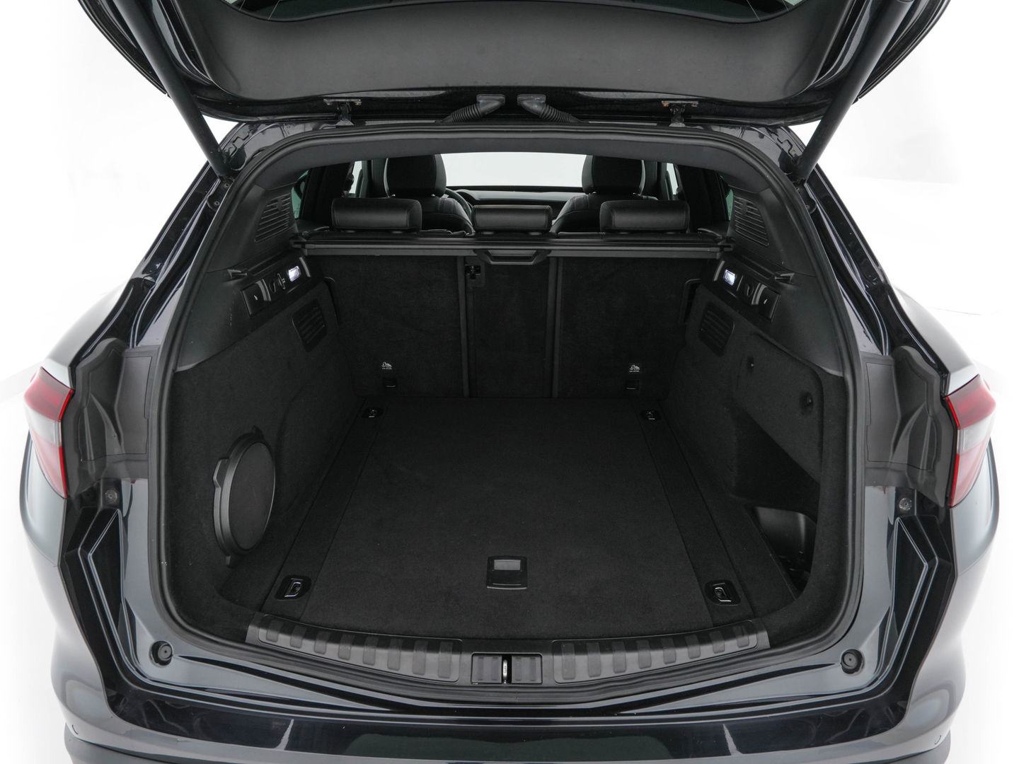 Alfa Romeo Stelvio 2.2d AWD Q4 Super Aut. *PANO | LEATHER | BI-XENON | MEMORY-PACK | HARMAN/KARDON | BLINDSPOT | CAMERA | DAB+ | NAVI-FULLMAP | HEATED-SPORTSEATS | ECC | ADAPTIVE-CRUISE | PDC | PRIVACYGLASS | TOWBAR | 19"ALU*