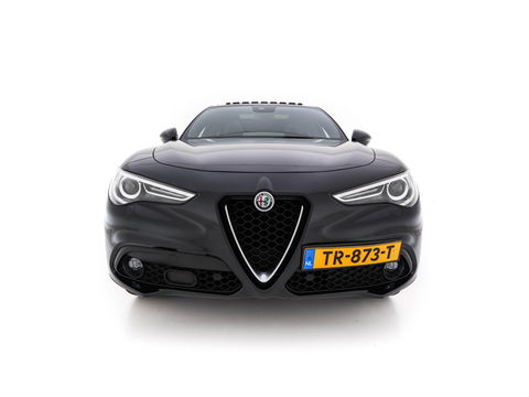 Alfa Romeo Stelvio 2.2d AWD Q4 Super Aut. *PANO | LEATHER | BI-XENON | MEMORY-PACK | HARMAN/KARDON | BLINDSPOT | CAMERA | DAB+ | NAVI-FULLMAP | HEATED-SPORTSEATS | ECC | ADAPTIVE-CRUISE | PDC | PRIVACYGLASS | TOWBAR | 19"ALU*