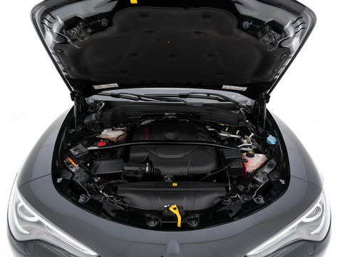 Alfa Romeo Stelvio 2.2d AWD Q4 Super Aut. *PANO | LEATHER | BI-XENON | MEMORY-PACK | HARMAN/KARDON | BLINDSPOT | CAMERA | DAB+ | NAVI-FULLMAP | HEATED-SPORTSEATS | ECC | ADAPTIVE-CRUISE | PDC | PRIVACYGLASS | TOWBAR | 19"ALU*