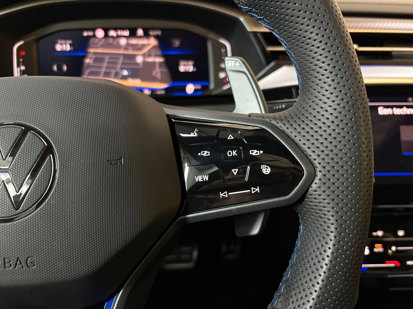 Volkswagen Arteon R, Full options, Pano, HUD, Sfeer