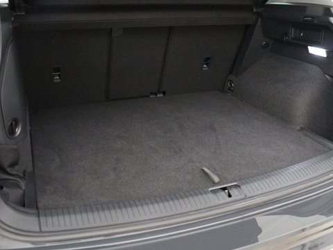 Volkswagen Tiguan 1.4 TSI eHybrid Comfortline | SOH 87% | Panoramadak | Camera | Carplay | Adaptive cruise | Keyless | Navigatie | Full LED | Climate control | Virtual Cockpit | Sfeerverlichting | PHEV | Plug In