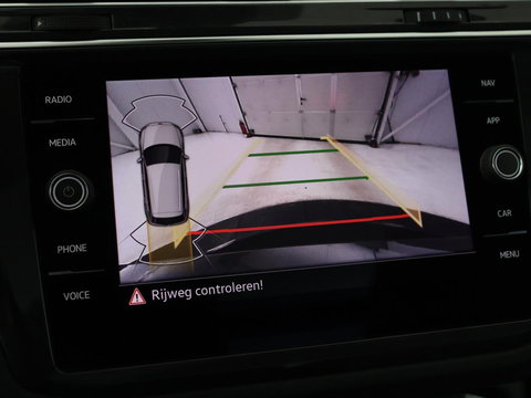 Volkswagen Tiguan 1.4 TSI eHybrid Comfortline | SOH 87% | Panoramadak | Camera | Carplay | Adaptive cruise | Keyless | Navigatie | Full LED | Climate control | Virtual Cockpit | Sfeerverlichting | PHEV | Plug In