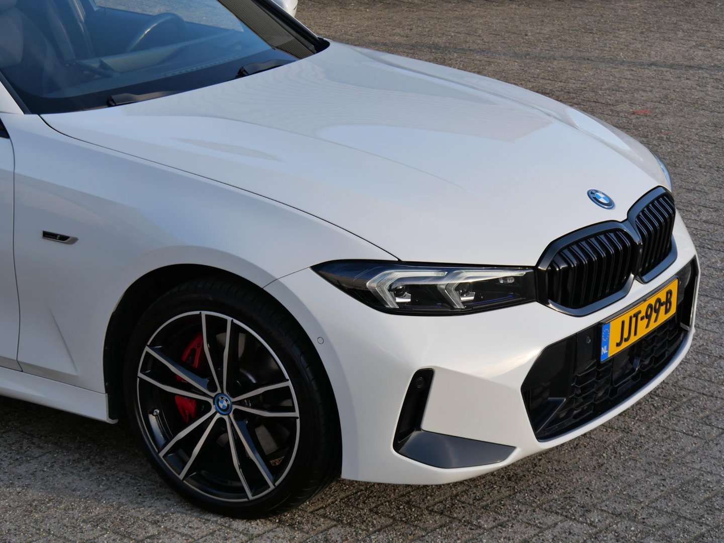 BMW 3 Serie Touring 320e LCI/ M-SPORT/ 360°CAMERA/ ADAPTIVE CRUISE/ HEAD-UP