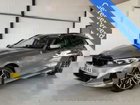 BMW 3 Serie - Touring 320e 150kW PHEV Touring|Widescreen|Sportstoelen|SoH98%|