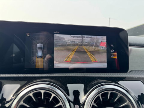 Mercedes-Benz A-Klasse 180 AMG 2021 Panorama Sfeerver. Memory