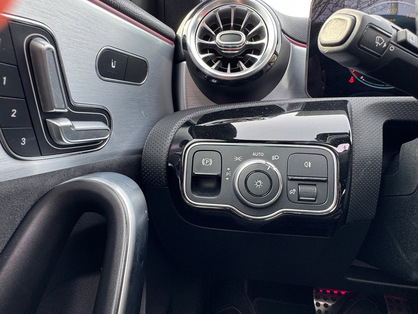 Mercedes-Benz A-Klasse 180 AMG 2021 Panorama Sfeerver. Memory