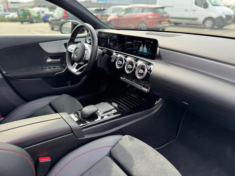 Mercedes-Benz A-Klasse 180 AMG 2021 Panorama Sfeerver. Memory