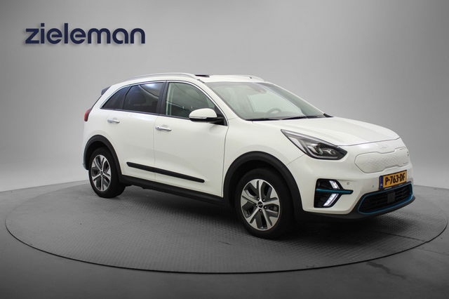 Kia e-Niro - DynamicPlusLine 64 kWh - Carplay, Dakraam, Half Leer, Camera, Stoelverw.
