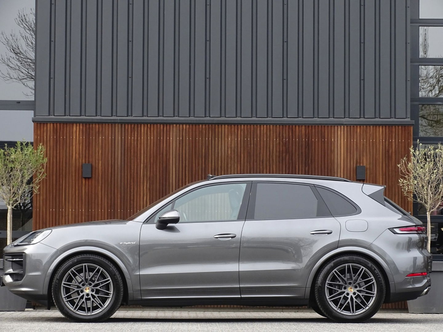 Porsche Cayenne 3.0 E-Hybrid 470PK / Sport Design / Bose / 2024 / ACC