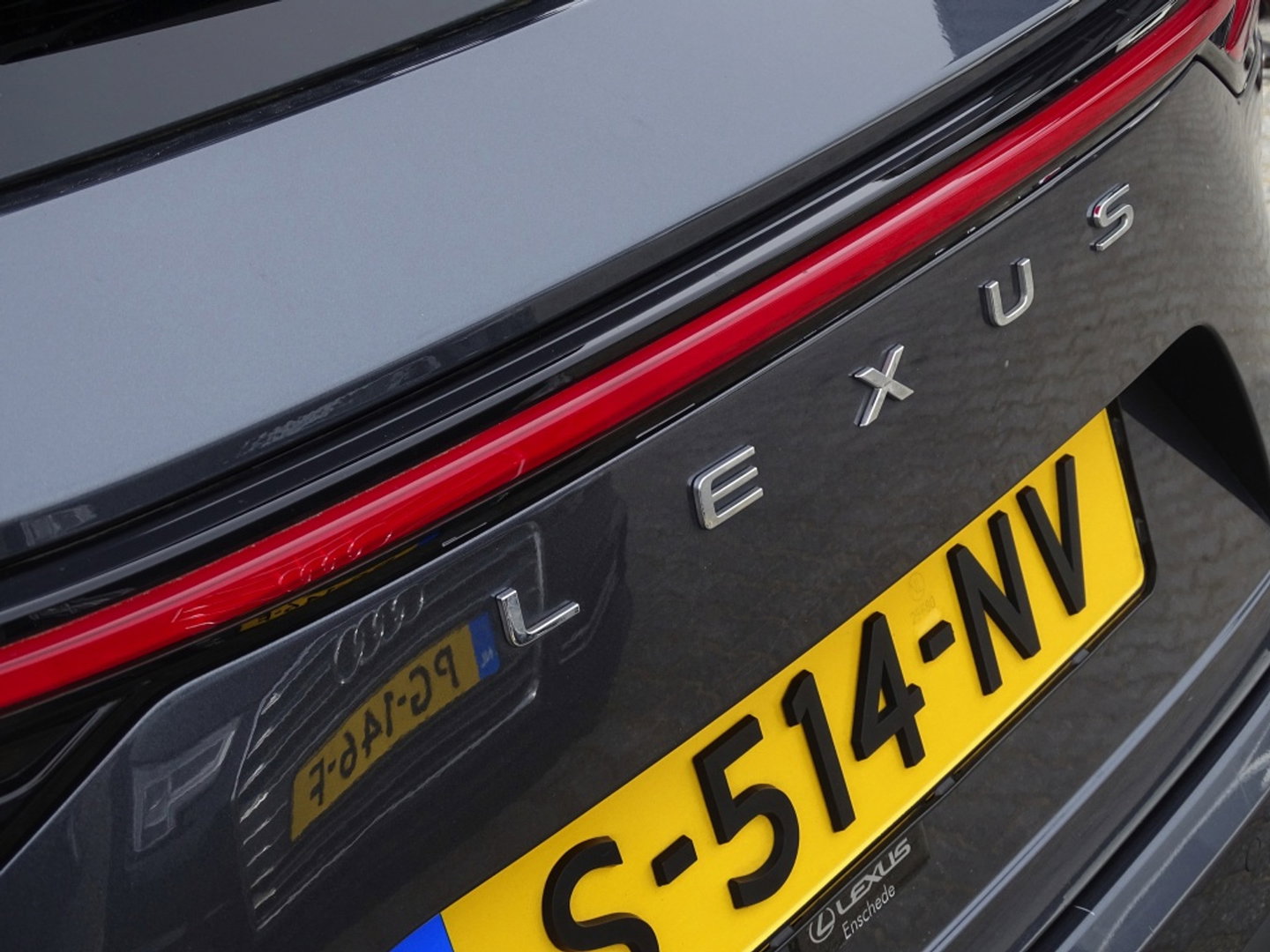 Lexus NX 450h+ AWD 309PK Launch Ed. / 360° *NAP*