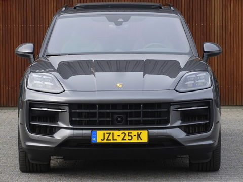 Porsche Cayenne 3.0 E-Hybrid 470PK / Sport Design / Bose / 2024 / ACC