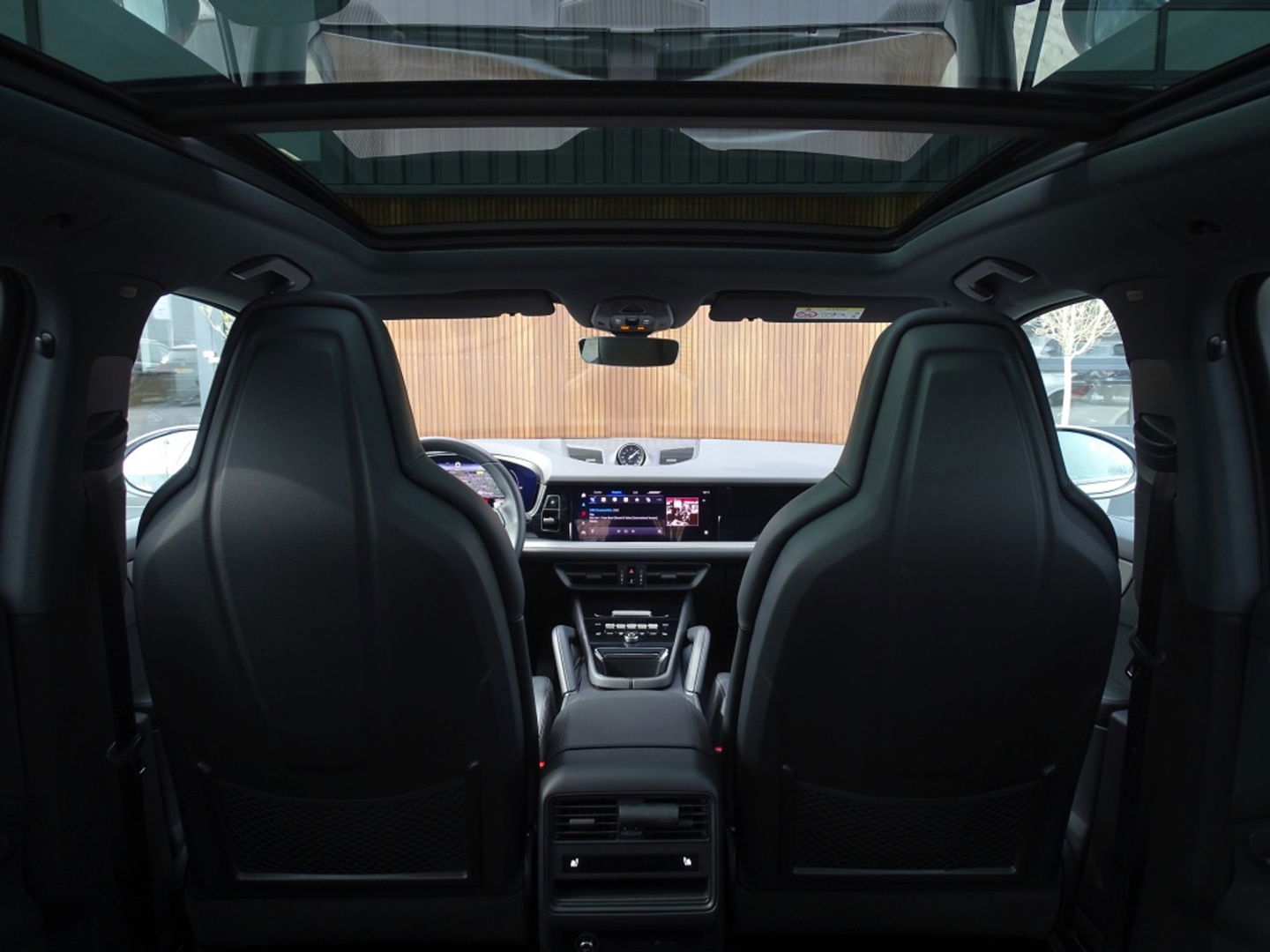 Porsche Cayenne 3.0 E-Hybrid 470PK / Sport Design / Bose / 2024 / ACC