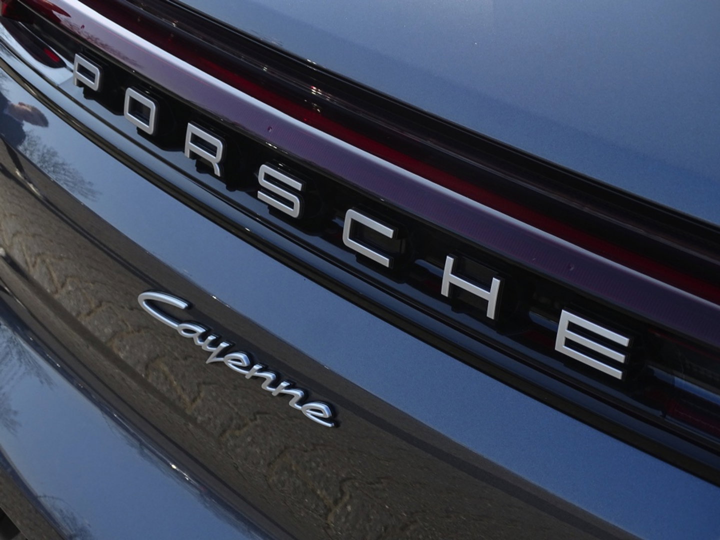 Porsche Cayenne 3.0 E-Hybrid 470PK / Sport Design / Bose / 2024 / ACC