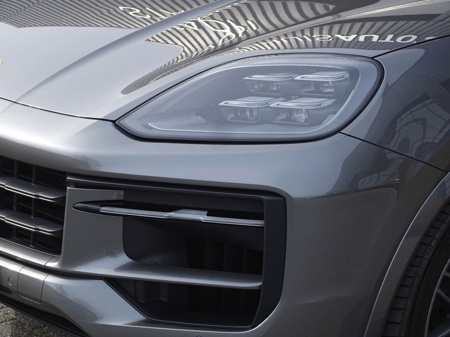 Porsche Cayenne 3.0 E-Hybrid 470PK / Sport Design / Bose / 2024 / ACC