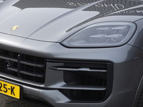 Porsche Cayenne 3.0 E-Hybrid 470PK / Sport Design / Bose / 2024 / ACC