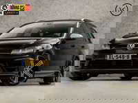 Volkswagen Golf - Variant 2.0 TSI R 301Pk Automaat (PANORAMADAK, APPLE CARPLAY, NAVIGATIE, LEDER, KEYLESS, DYNAUDIO, CAMERA, ADAPTIVE CRUISE, MODE KNOP, GETINT GLAS, NIEUWSTAAT)