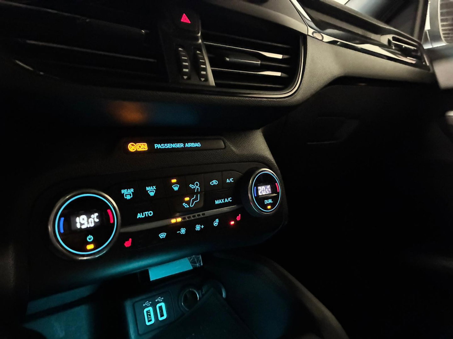 Ford Focus 1.0 EcoBoost Titanium X Business PANO VOL'