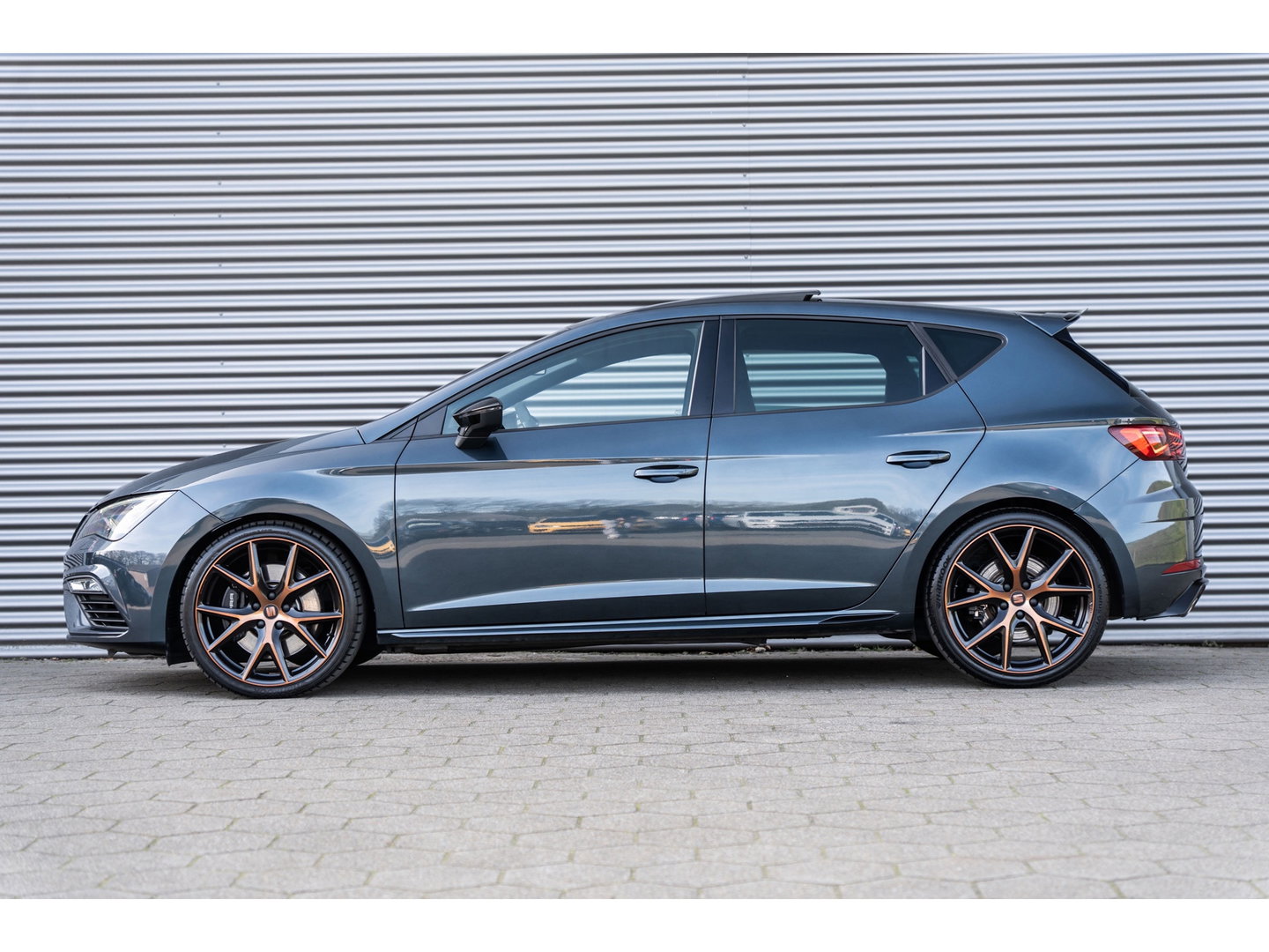 SEAT Leon 2.0 TSI CUPRA PANO BEATS KEYLESS VIRTUAL CAMERA