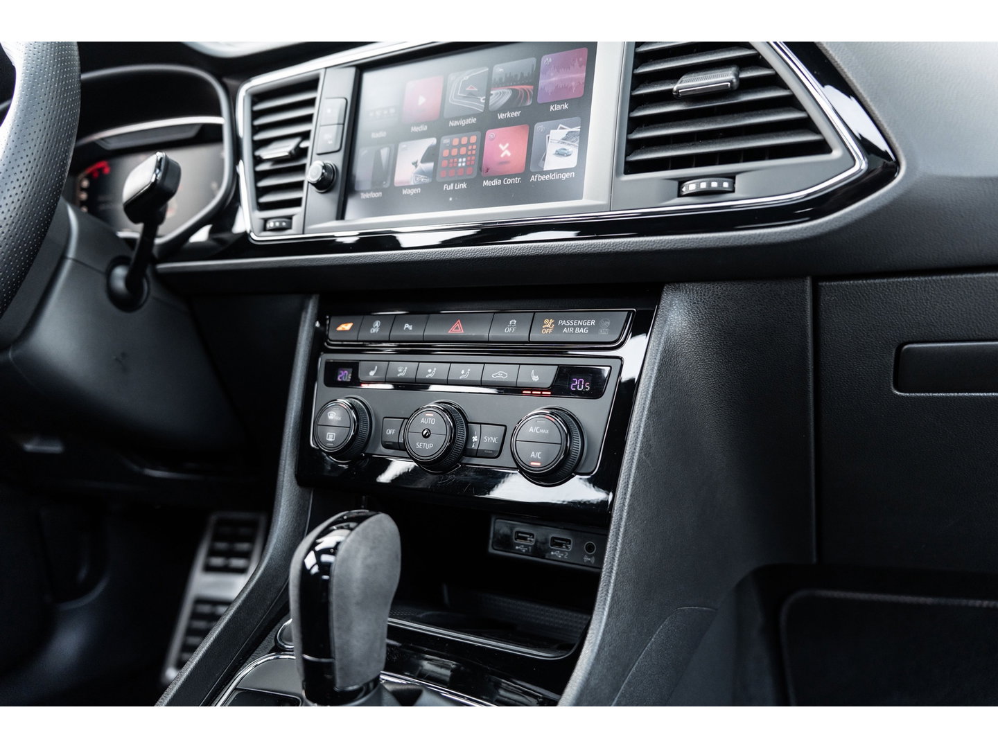 SEAT Leon 2.0 TSI CUPRA PANO BEATS KEYLESS VIRTUAL CAMERA