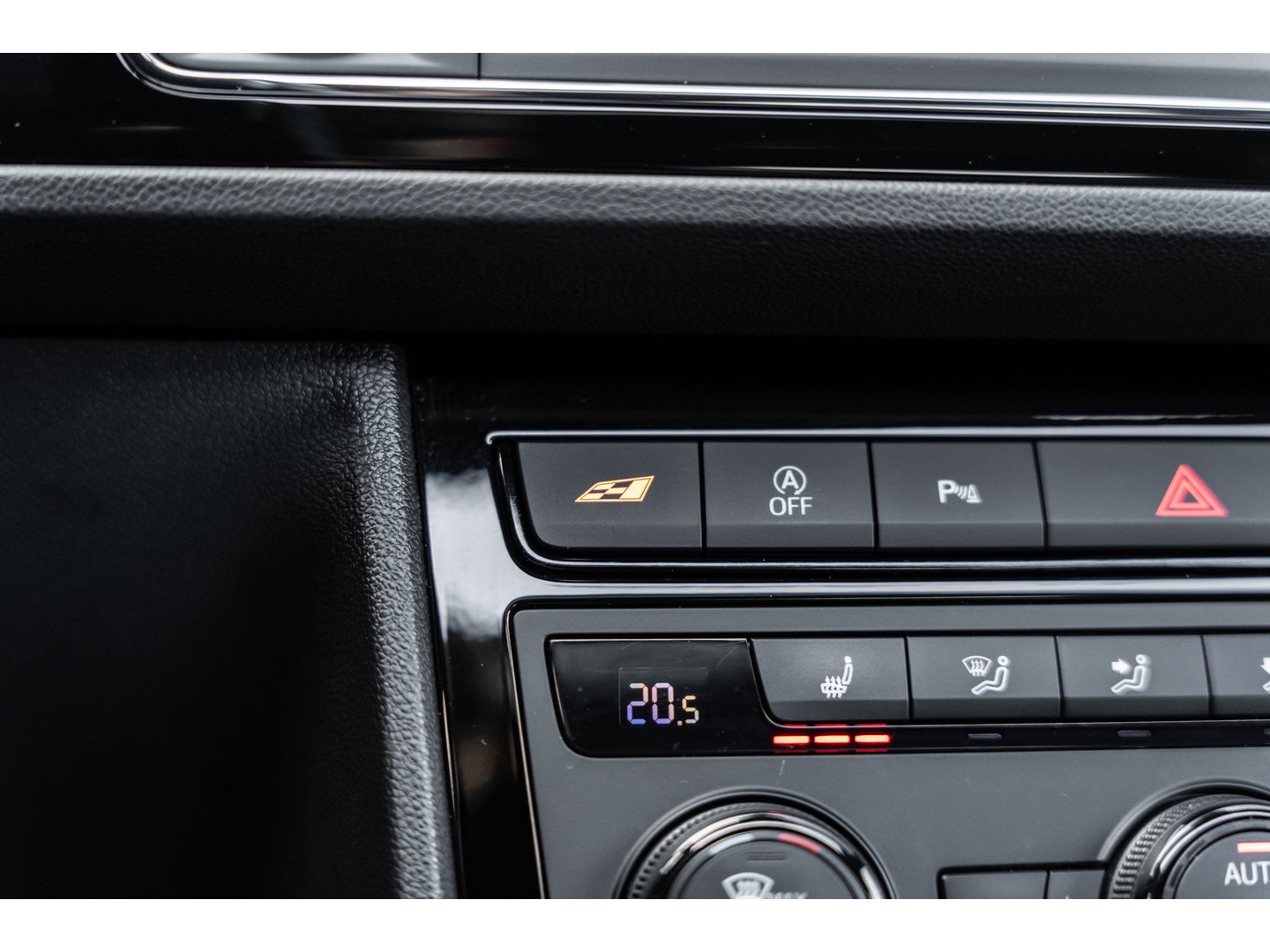 SEAT Leon 2.0 TSI CUPRA PANO BEATS KEYLESS VIRTUAL CAMERA