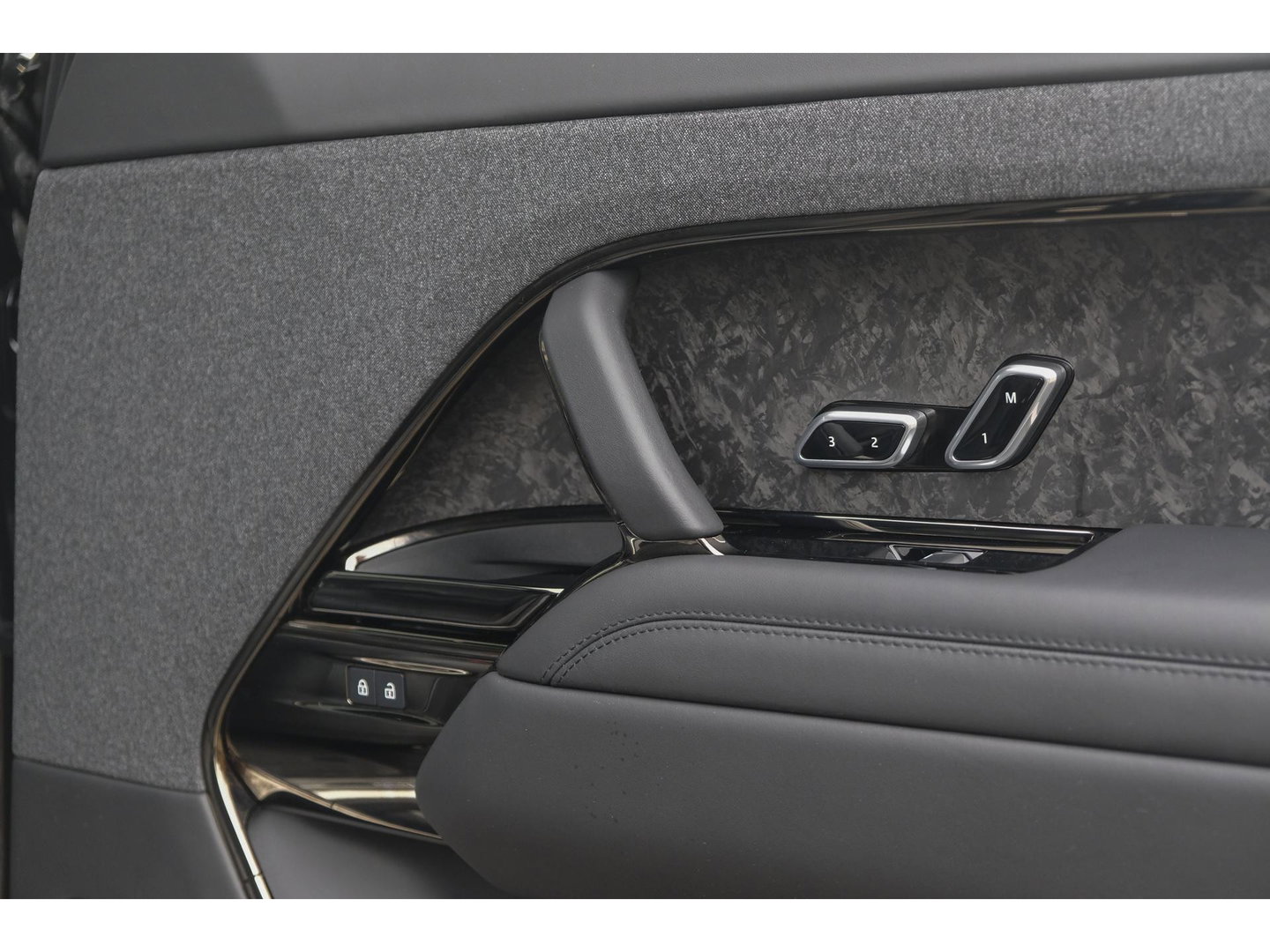 Land Rover Range Rover Sport P510e 510pk First Edition Panoramadak 4-Wielsturing *BTW* *SOH 93%* HD-koplampen Vossen VOL!