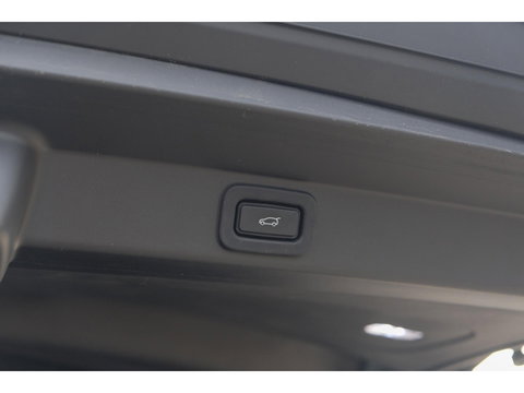 Land Rover Range Rover Sport P510e 510pk First Edition Panoramadak 4-Wielsturing *BTW* *SOH 93%* HD-koplampen Vossen VOL!