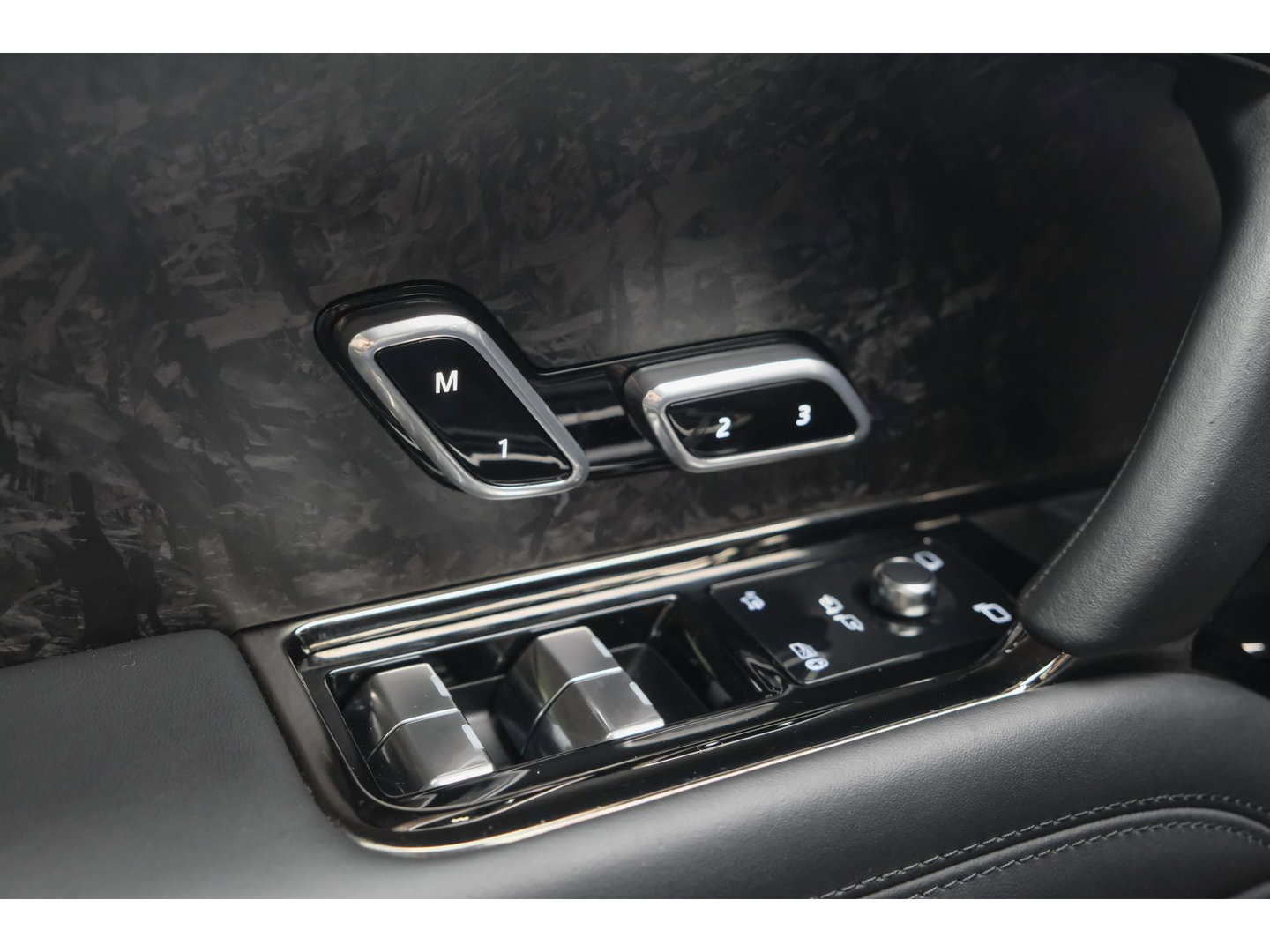 Land Rover Range Rover Sport P510e 510pk First Edition Panoramadak 4-Wielsturing *BTW* *SOH 93%* HD-koplampen Vossen VOL!