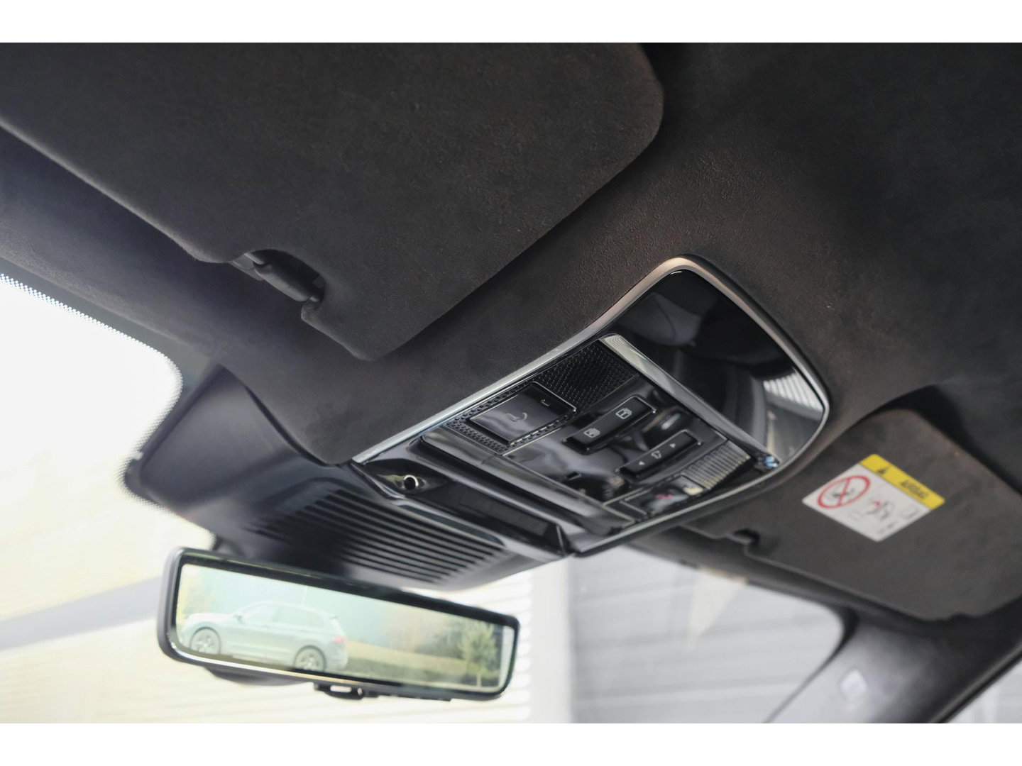 Land Rover Range Rover Sport P510e 510pk First Edition Panoramadak 4-Wielsturing *BTW* *SOH 93%* HD-koplampen Vossen VOL!