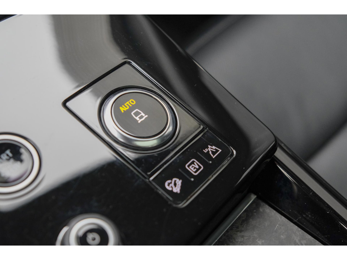 Land Rover Range Rover Sport P510e 510pk First Edition Panoramadak 4-Wielsturing *BTW* *SOH 93%* HD-koplampen Vossen VOL!