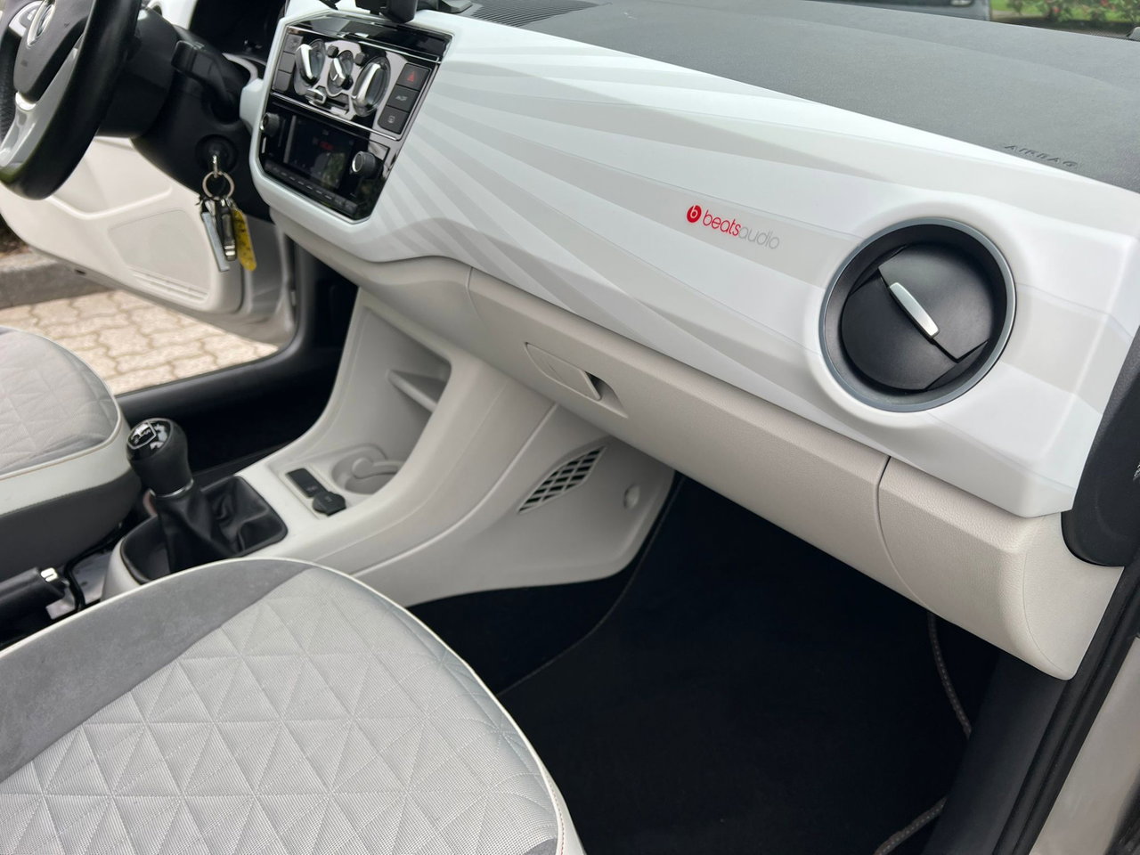 Volkswagen up!