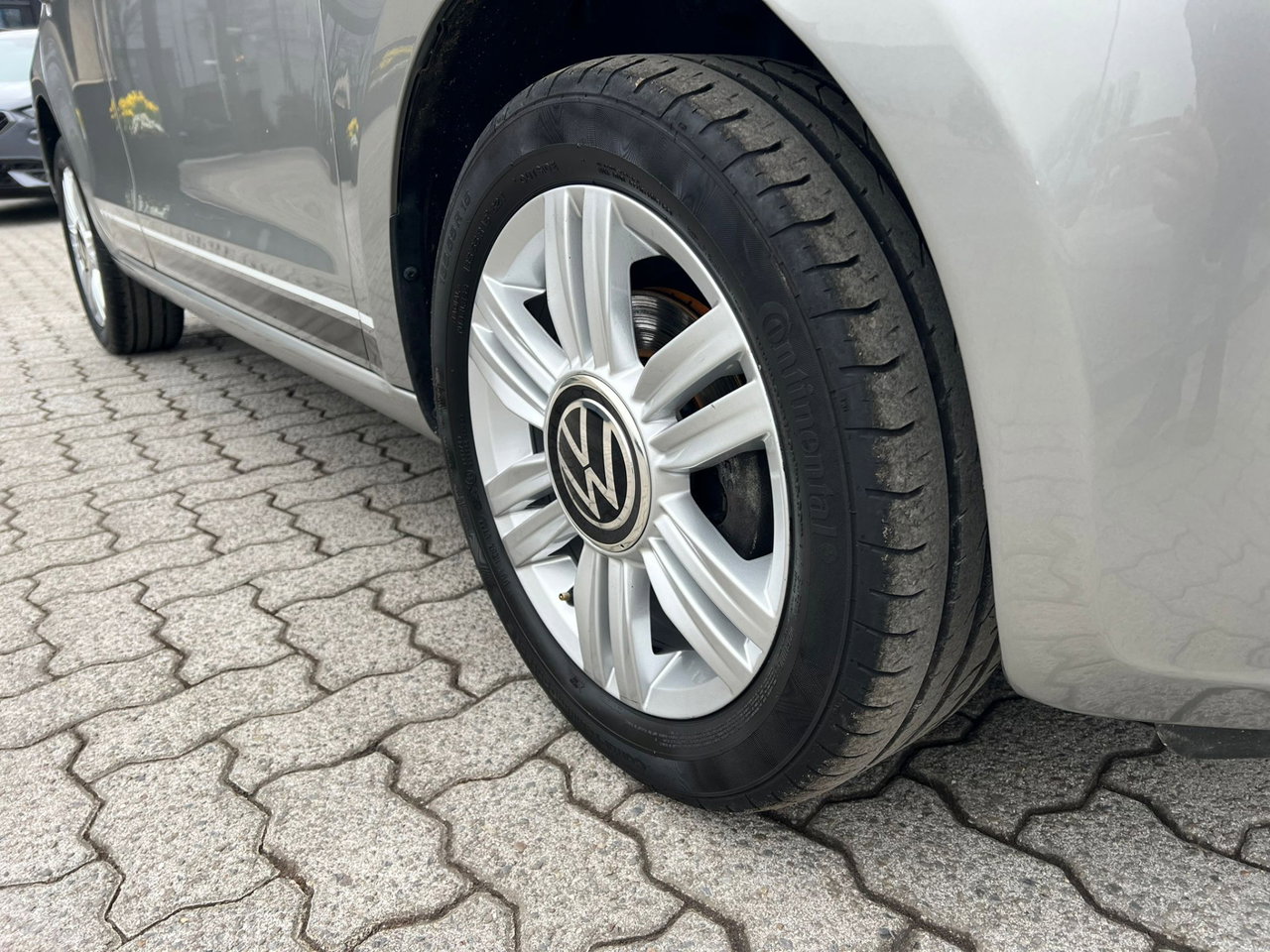 Volkswagen up!